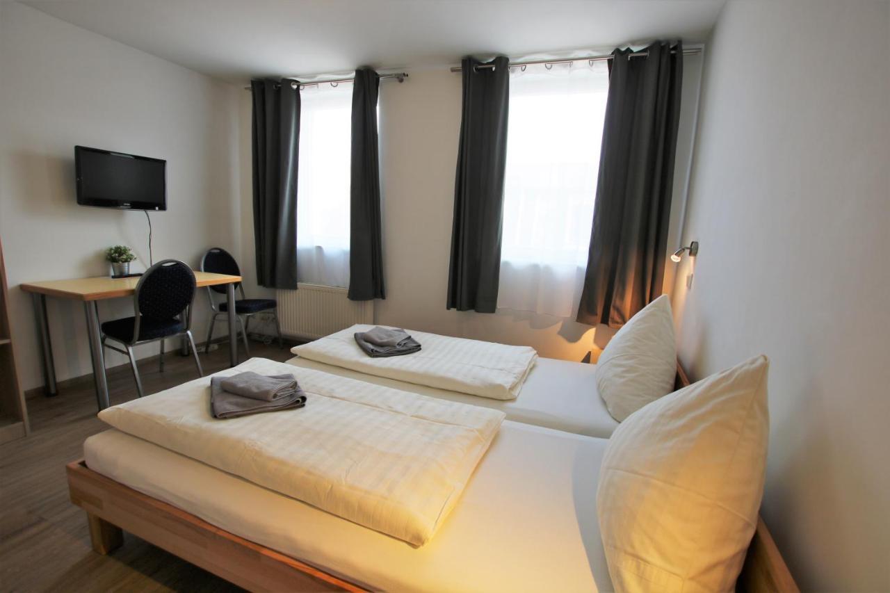 A.B. Hotel Эрланген Экстерьер фото
